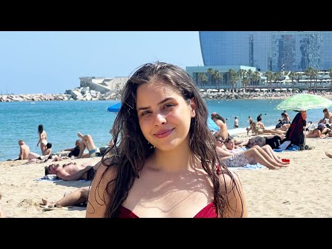 This is what summer is like in Barcelona... (we ended up at an Aitana event 🪩)
