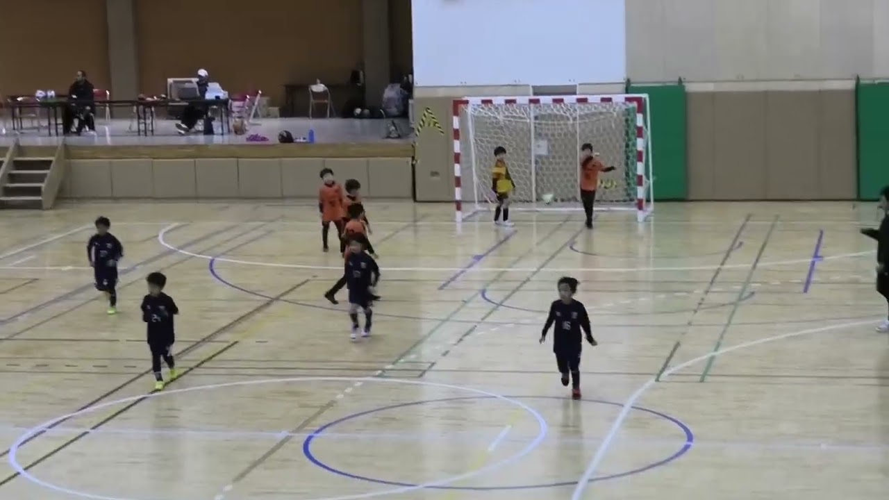 レヴァンテFC階上 U-9 六戸フットサルフェスタ 対むつ