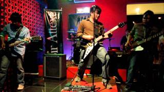 Sir Attext Live At Cats Expose Showcase