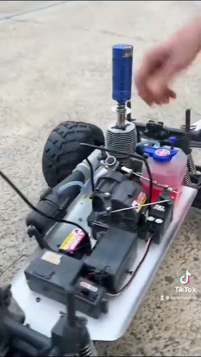 What it’s like to start a nitro RC car 😳 #rccar #nitro #nitrocar