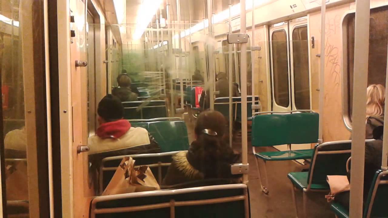 RET Metro - Ritjes in alle 13 rijtuigen Type T