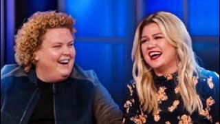 Kelly Clarkson Laughs and Cries at Fortune's Coming Out Story | Fortune Feimster Comedy