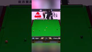 Thats one way to get out of a snooker 😳