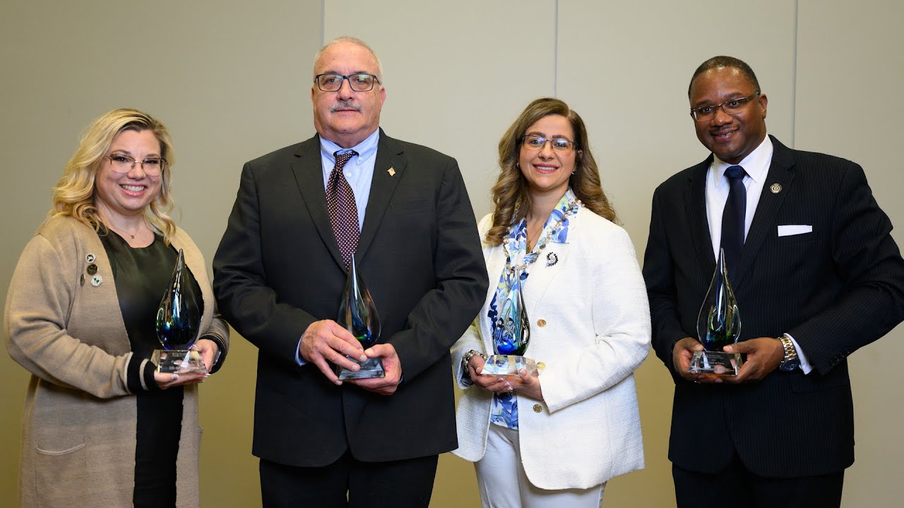 Moraine Valley Alumni Hall of Fame inducts new members - YouTube