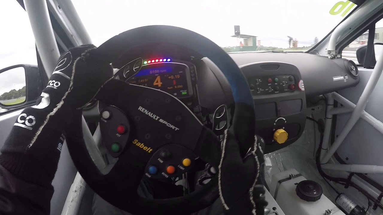 2015 UK Clio Cup - Drifter | Ashley Sutton