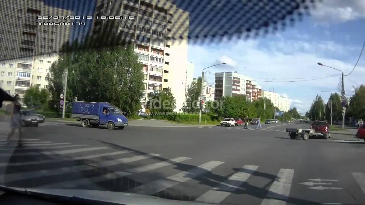 Авария рено Sandero vs ваз 2104 Озерск - YouTube