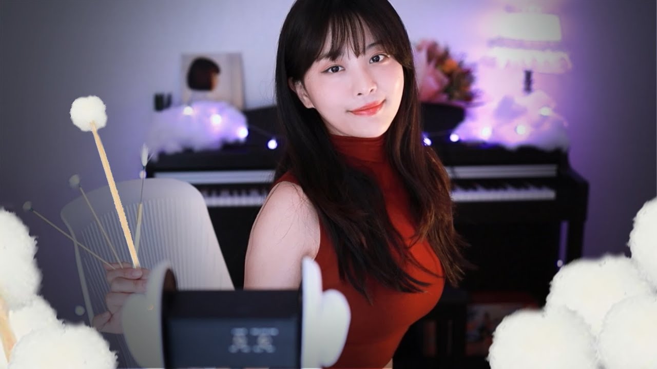 ASMR l Cotton swab ear-cleaning (딱딱한 나무 귀이개 귀청소l 硬い木 耳かき)