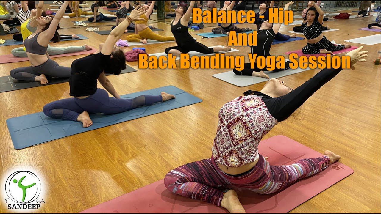 Баланс — Йога-сессия с наклонами в сторону бедер и спины | Йога с Сандипом | Вьетнам