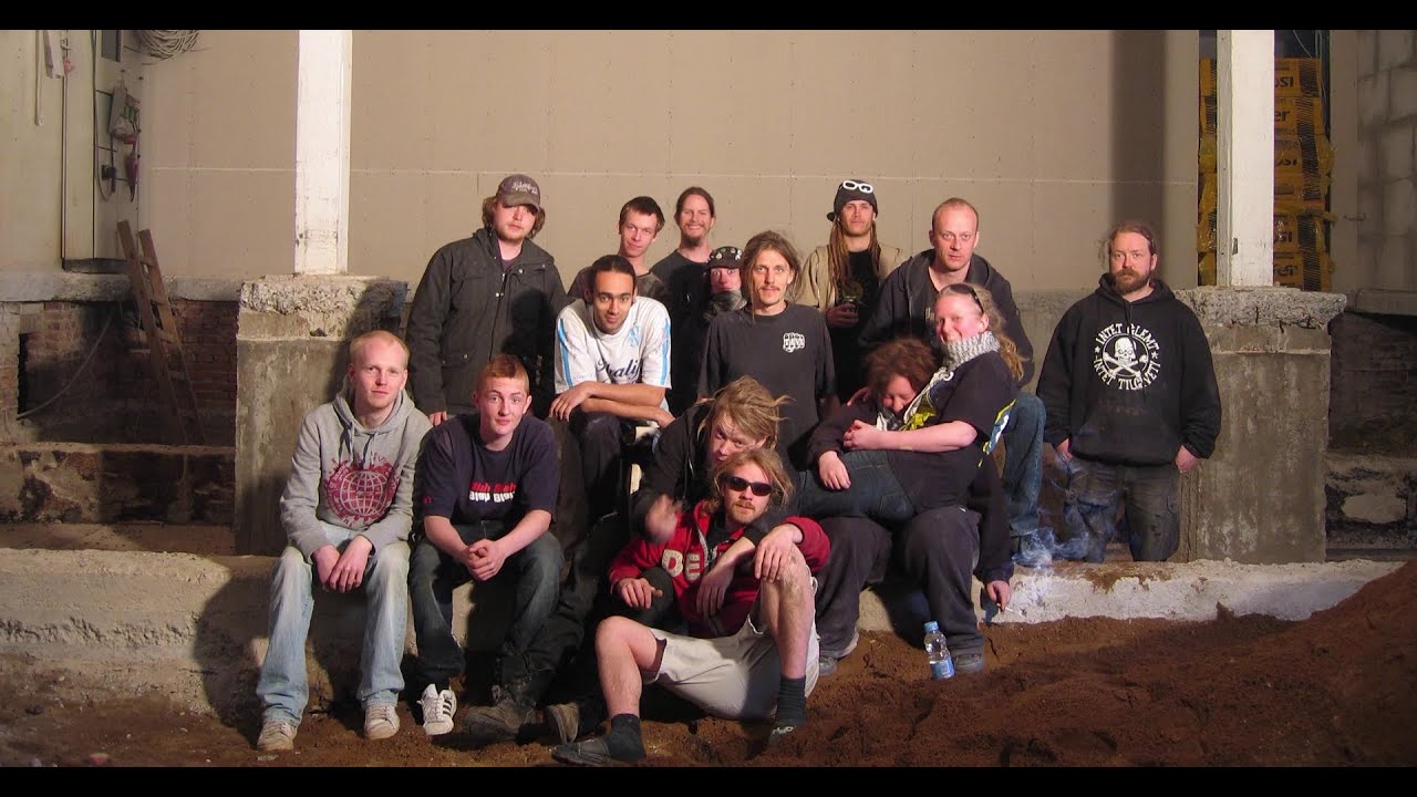 HULLET I GULVET  - Det Gule Pakhus dokumentar (Teaser)