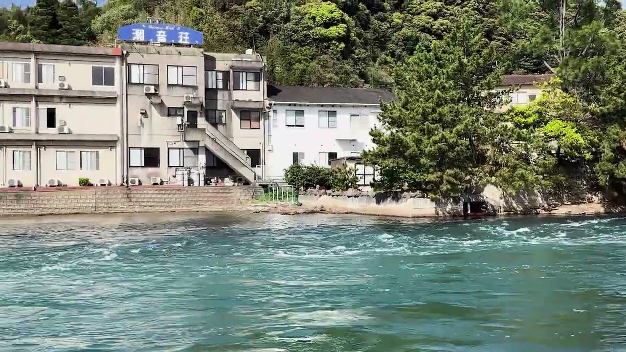 早岐のビジネス旅館「潮音荘」の4畳半の部屋と海の眺めなど超簡単レビュー・バストイレ・駐車場