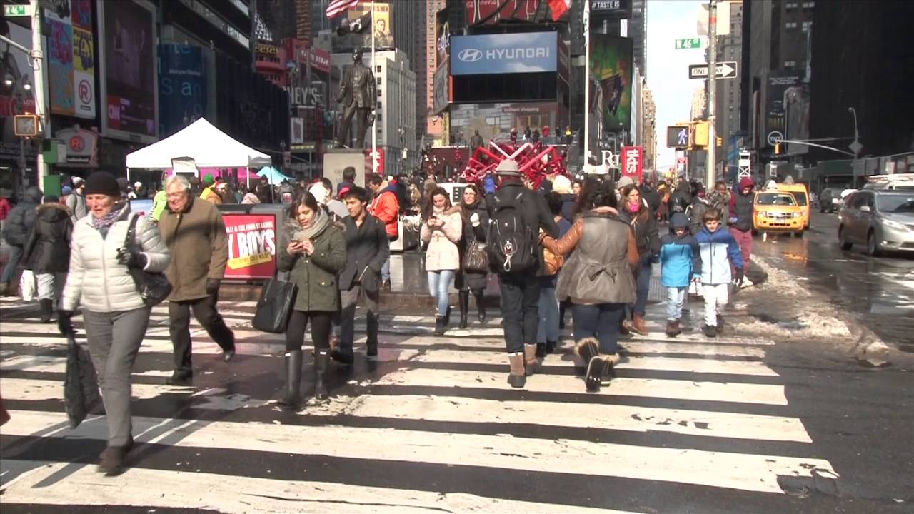 Love in Times Square: Valentine's Day 2014