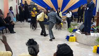 Bishop Steve Hepburn vs Elder in dance off