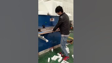 Manual type foam cutting machine