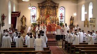 Pontificale H Mis Met Faldistorium Na De Voetgebeden