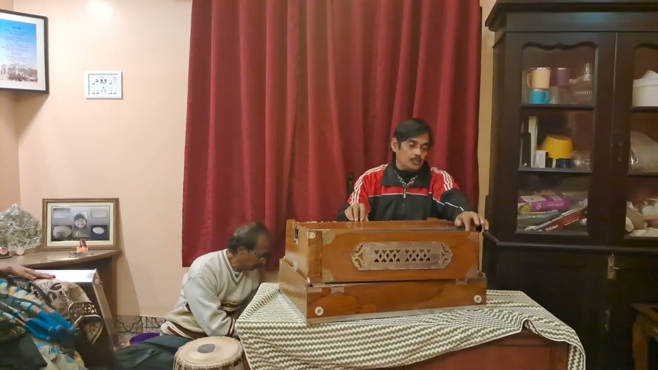 ১১ দেবাশিস দত্ত