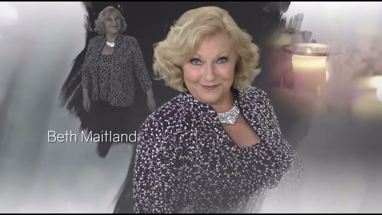 Y&R 2021 intro with Lauren ,Traci ,abby and lola have a different background