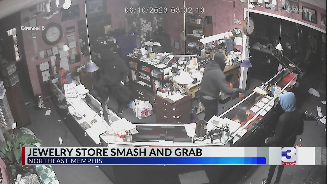 Burglars steal $15K in jewelry from northeast Memphis store - YouTube