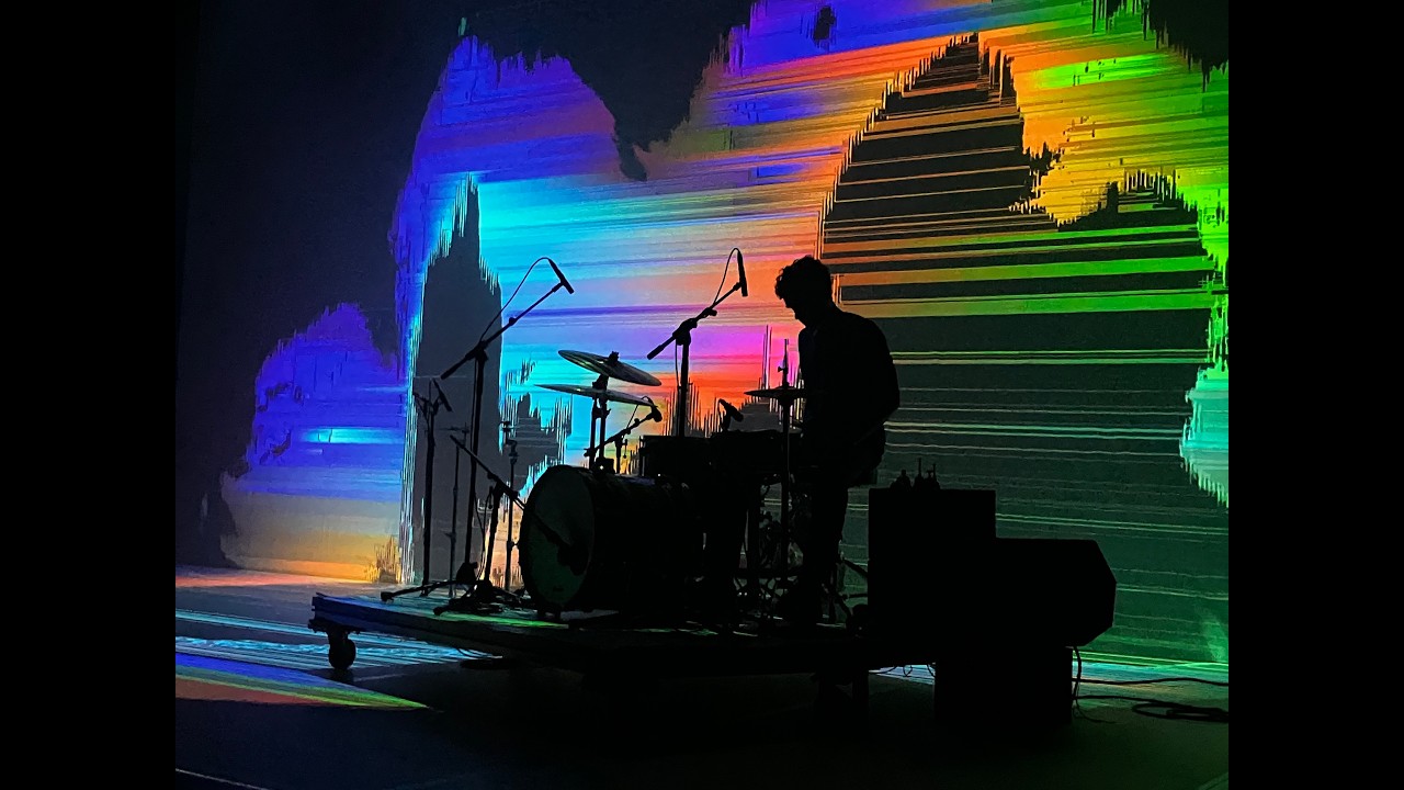 Ode to Chaos – Audiovisual Performance