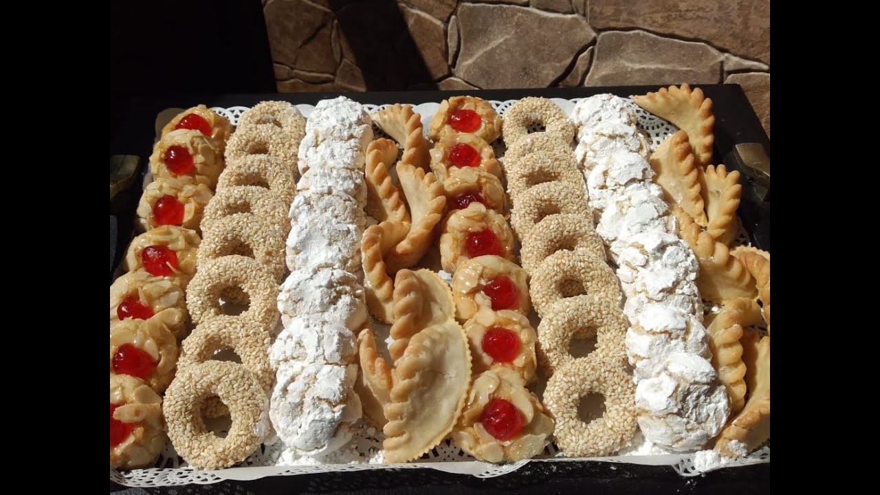 حلويات العيد غريبة باللوز معلكة لذة و مذاق- Ghriba aux amandes - Morrocan Cookies