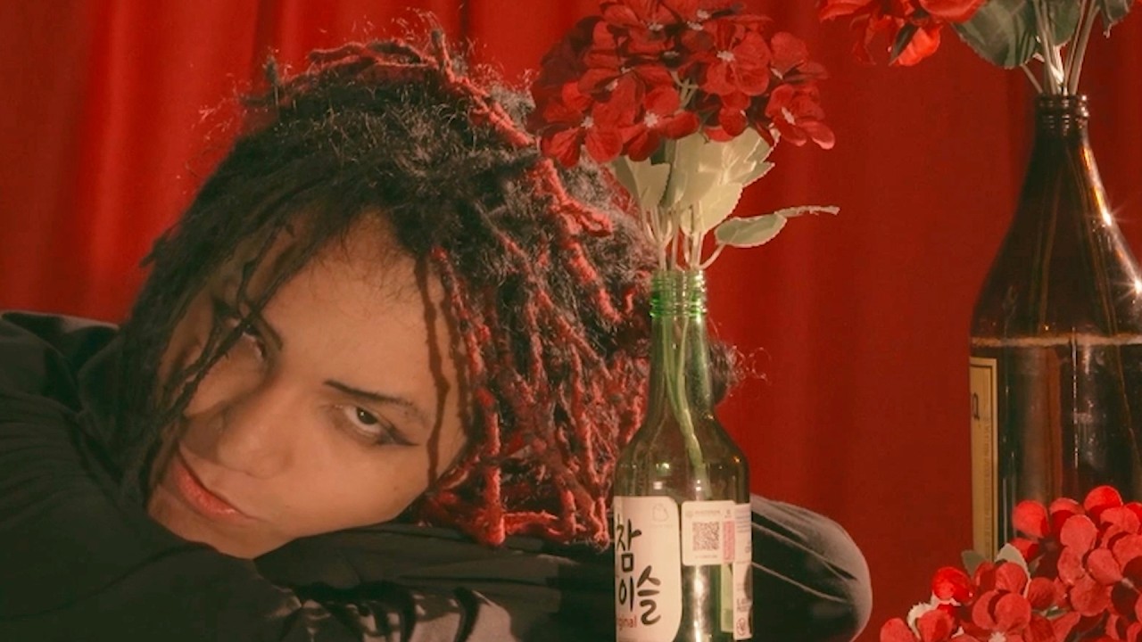 Watch Barragan, Softly, Edward Chess - SOUVENIR (VIDEO OFICIAL) on YouTube Watch Barragan, Softly, Edward Chess - SOUVENIR (VIDEO OFICIAL) on YouTube