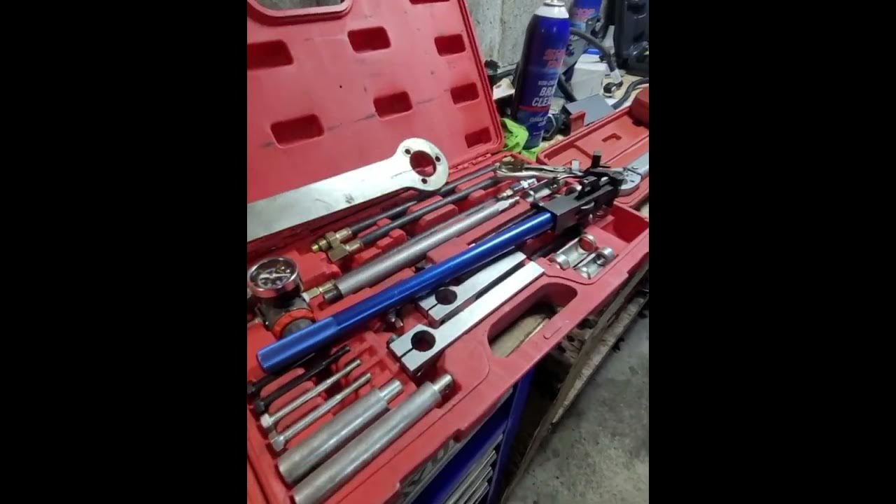 BMW N52 timing chain job tools