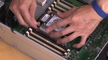 Lenovo ThinkSystem SR860 V2 installing a processor and heat sink