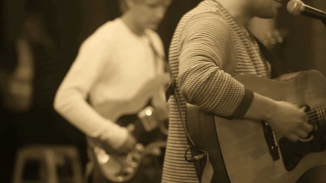 Pete Roe and Hot Feet live at Stroud Fringe Festival 2012