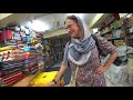 106. Небольшой шопинг. Магазин тканей в Путтапарти. Индия.