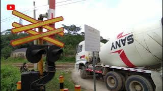 Perlintasan Kereta Api Sukatani Kabupaten Purwakarta