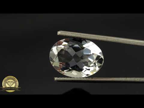 Crystal Stone 5.95 Carat - 6.54 Ratti Sphatik 4 Product Video for: Crystal Stone 5.95 Carat - 6.54 Ratti Sphatik