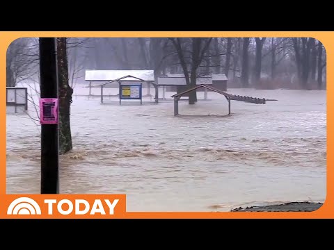 Strong Storms in Central US Spawn Tornadoes, Rain, Flash Floods