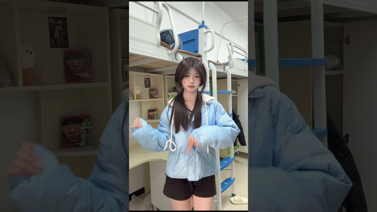 Cute Dorm Dance! Sweet Girl Gesture Dance Challenge 🌸