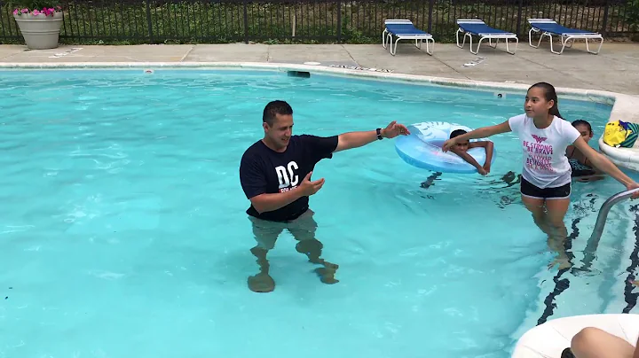 Jorge Pina Baptizes Odalis Penado! No longer the s...