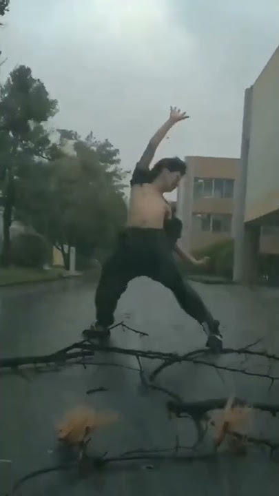 Download lagu When Bury the Light hits just right