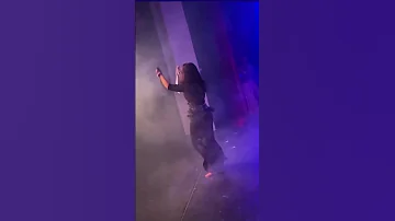 الهجع ردح عراقي ساجدة عبيد صعدوني اكسبلور لاتنسئ الايك والمتابعه احبكم 