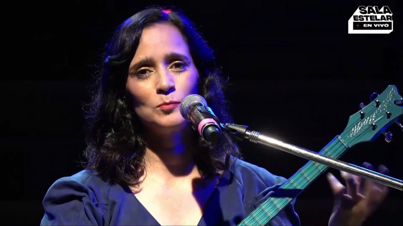 Julieta Venegas –  Mis Muertos (en Sala Estelar 2020)