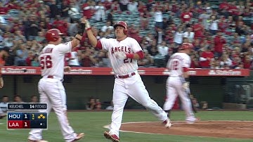 HOU@LAA: Aybar drives in two on a single to center