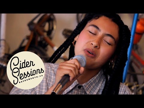 STRQ x Camilla -  How To Be A Stoic (Live)| Cider Sessions