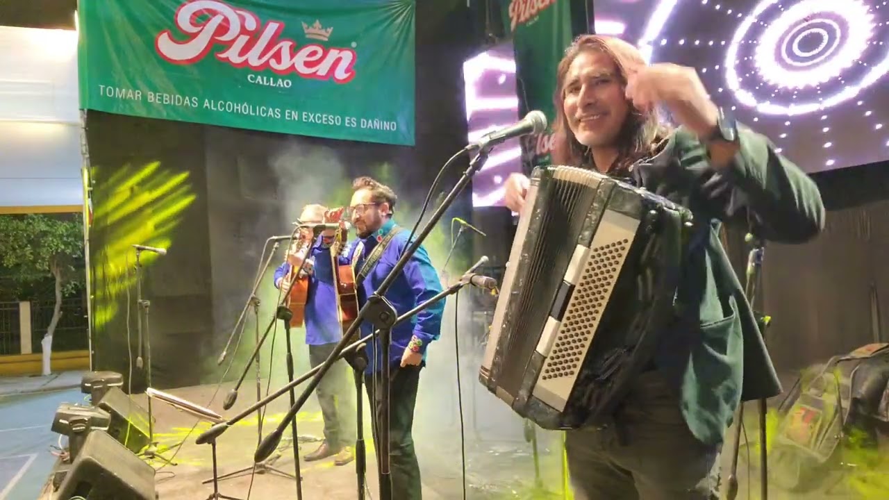 popurri de huaynos con los hermanos Morales y Miguel zamora.