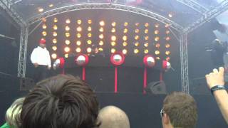 Zatox plays The Perfect Weapon (ft. Headhunterz & Nikkita) @ DefQon.1 Festival 2011 RED (HD)