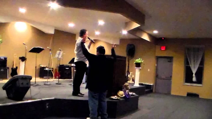 Phillip Grubb singing