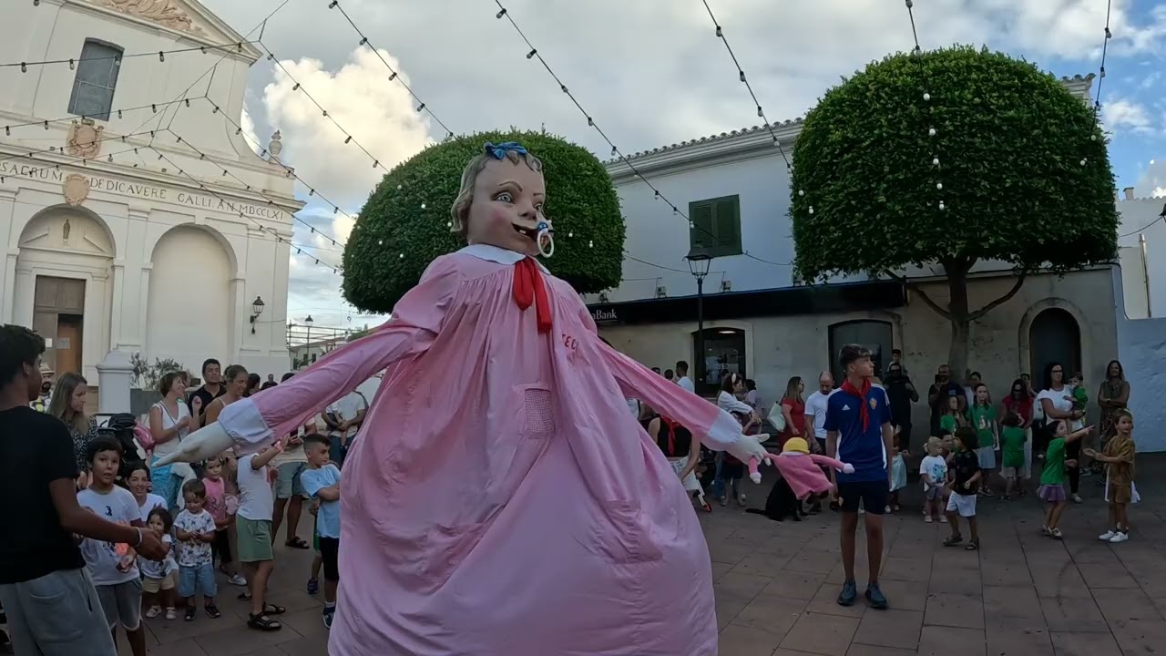 vestim es gegants per Festes del 2024