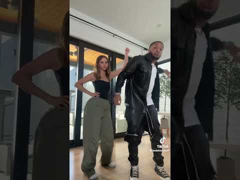 Suki teaches Bobbi how to dance #hoodnews #sukihana #bobbialthoff #thereallygoodpodcast #dance #lol
