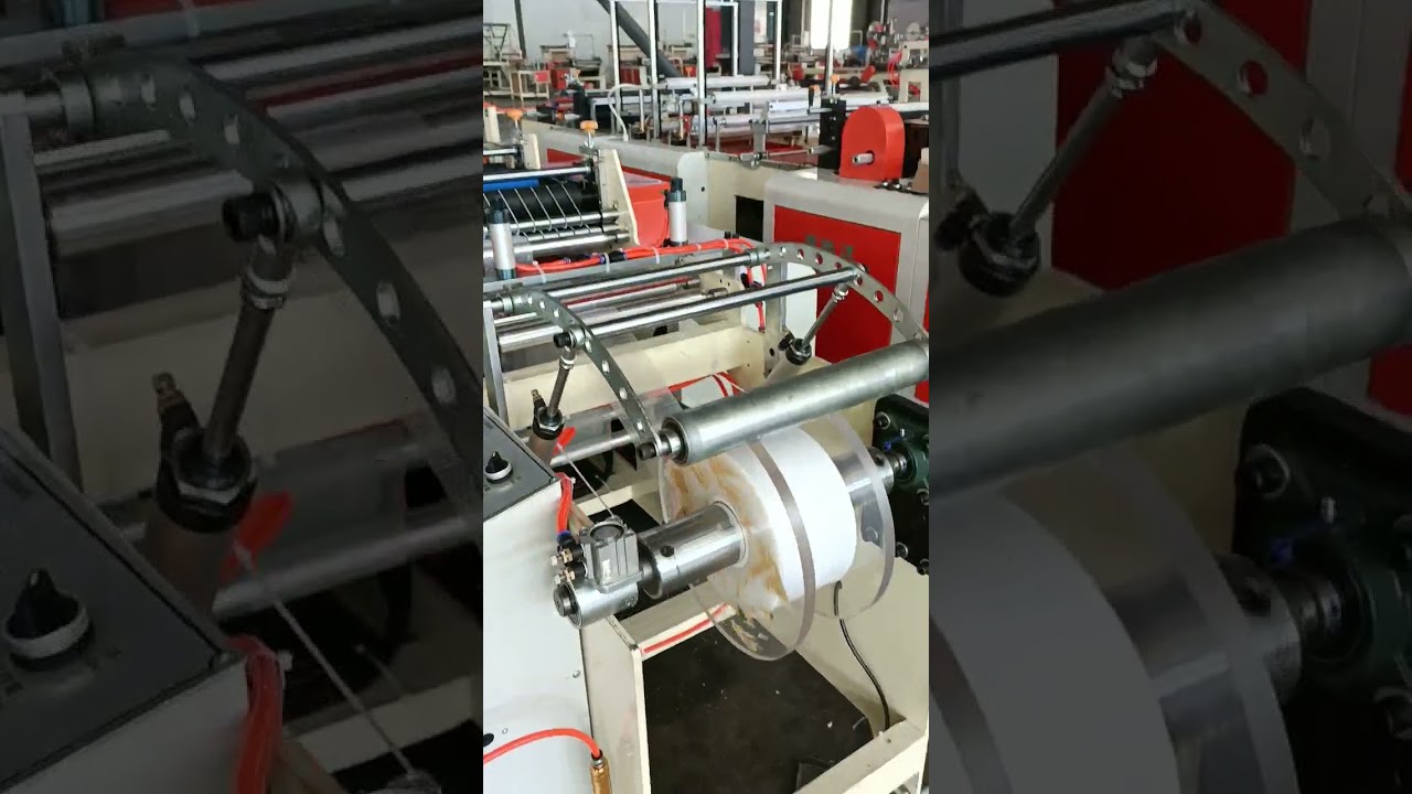 Small pre-open mailer bag on roll making machine