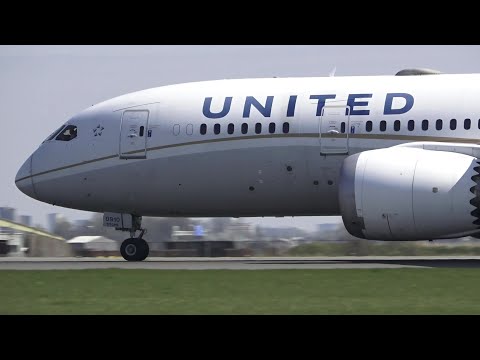 UNITED Boeing 787-8 Dreamliner (N26910) Take Off At Schiphol