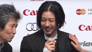 Download Lagu オダギリジョー「未だに興味ない」の暴言？中谷美紀、監督が突っ込み！映画「FOUJITA」記者会見　#Joe Odagiri　#Miki Nakatani MP3