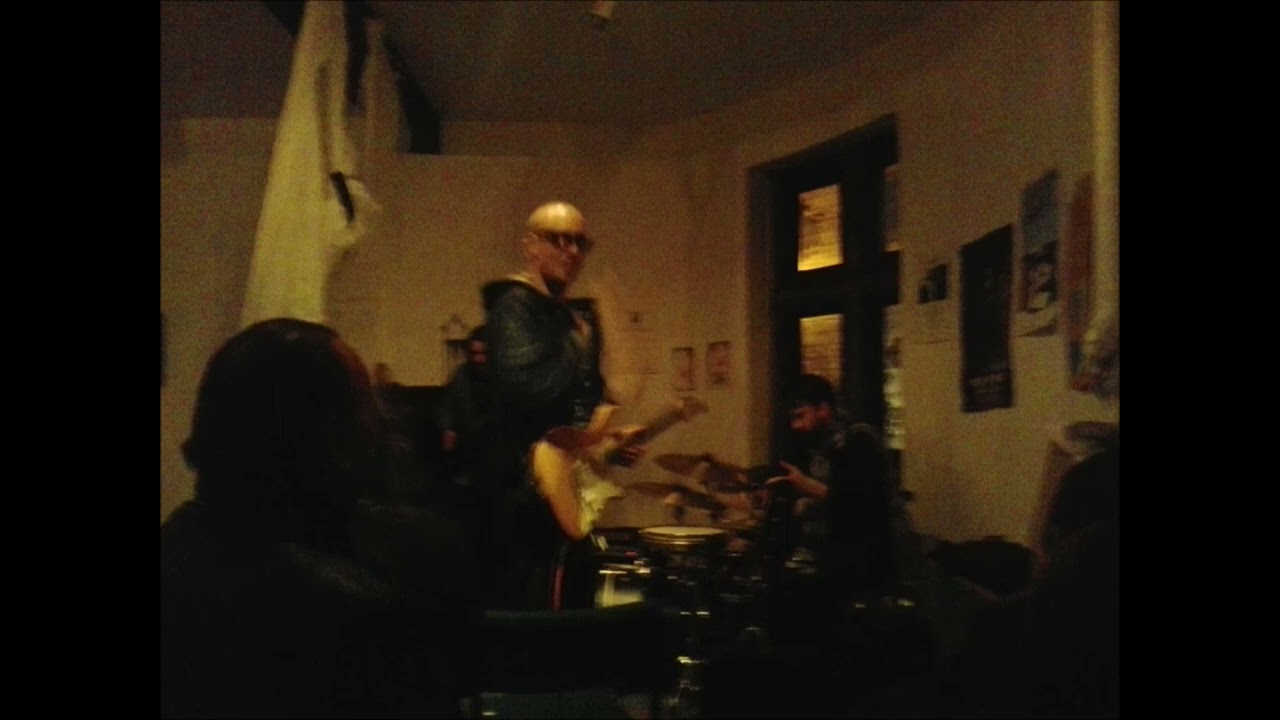 Helictite – Live At The Cluny (2007)