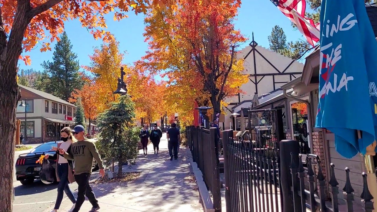 beautiful-fall-colors-in-the-quaint-little-town-of-big-bear-lake