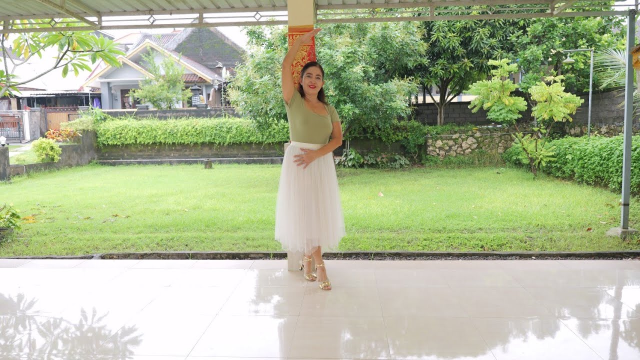 Perfect Night Waltz AB - Line Dance (Choreo: Shanthie De Mel)