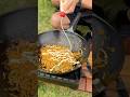 焼きそばにマヨネーズをかけたら、こうなる。 🤤